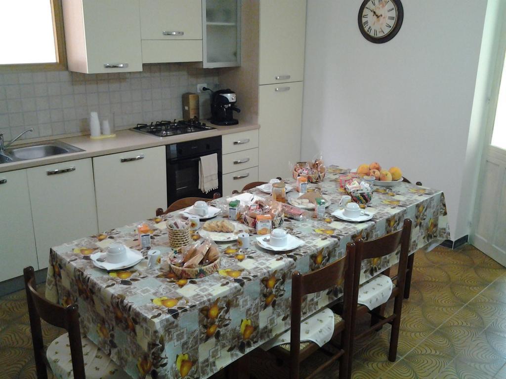 B&B Via Dei Mille Castelsardo Ngoại thất bức ảnh