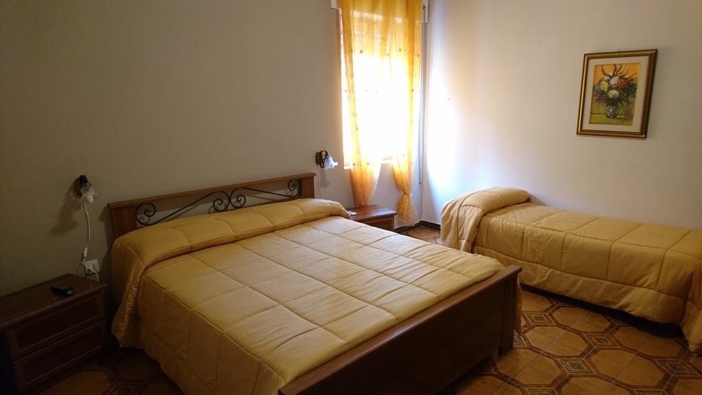 B&B Via Dei Mille Castelsardo Ngoại thất bức ảnh